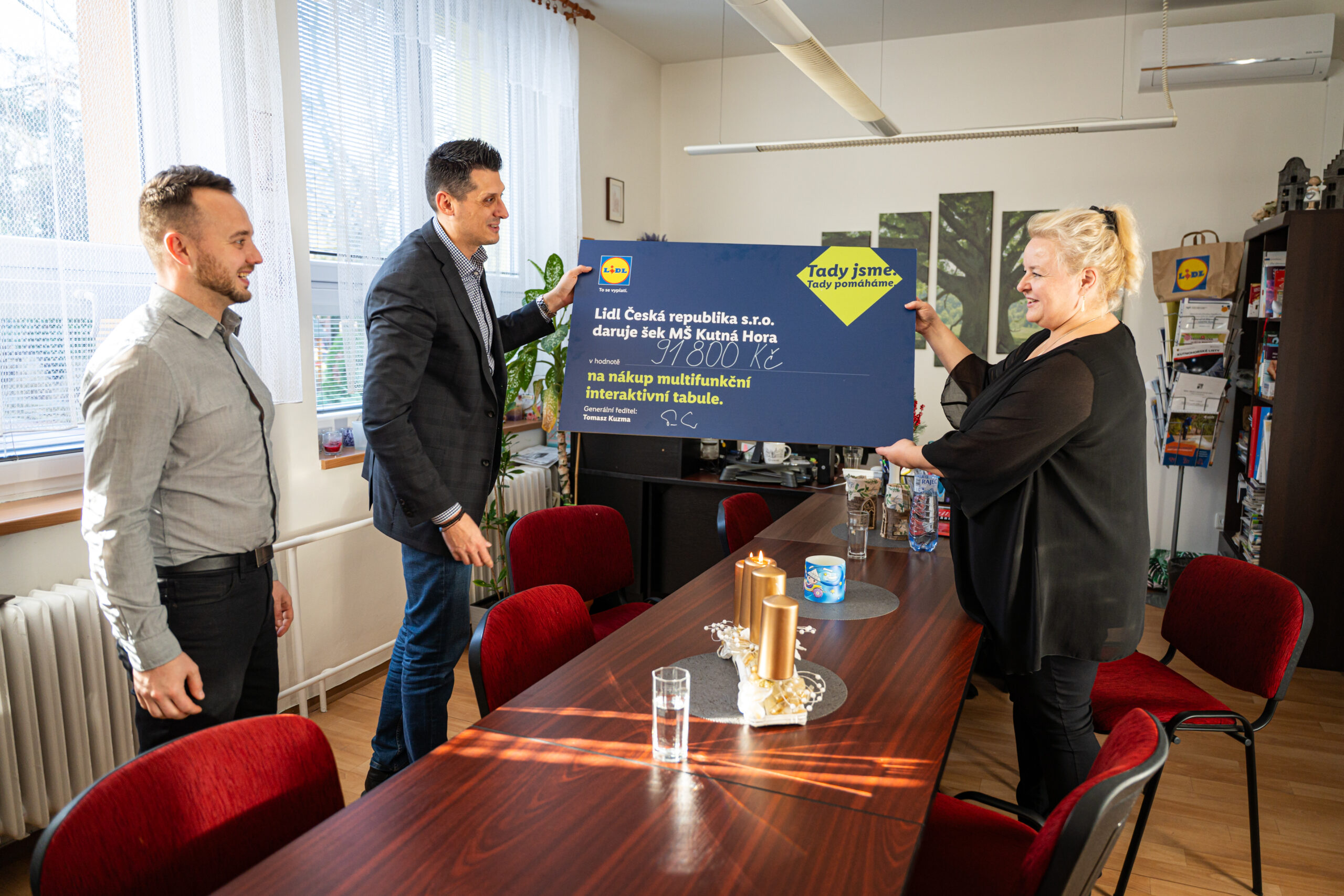 Mateřské školy Kutná Hora využily dar společnosti Lidl na zakoupení nové interaktivní tabule