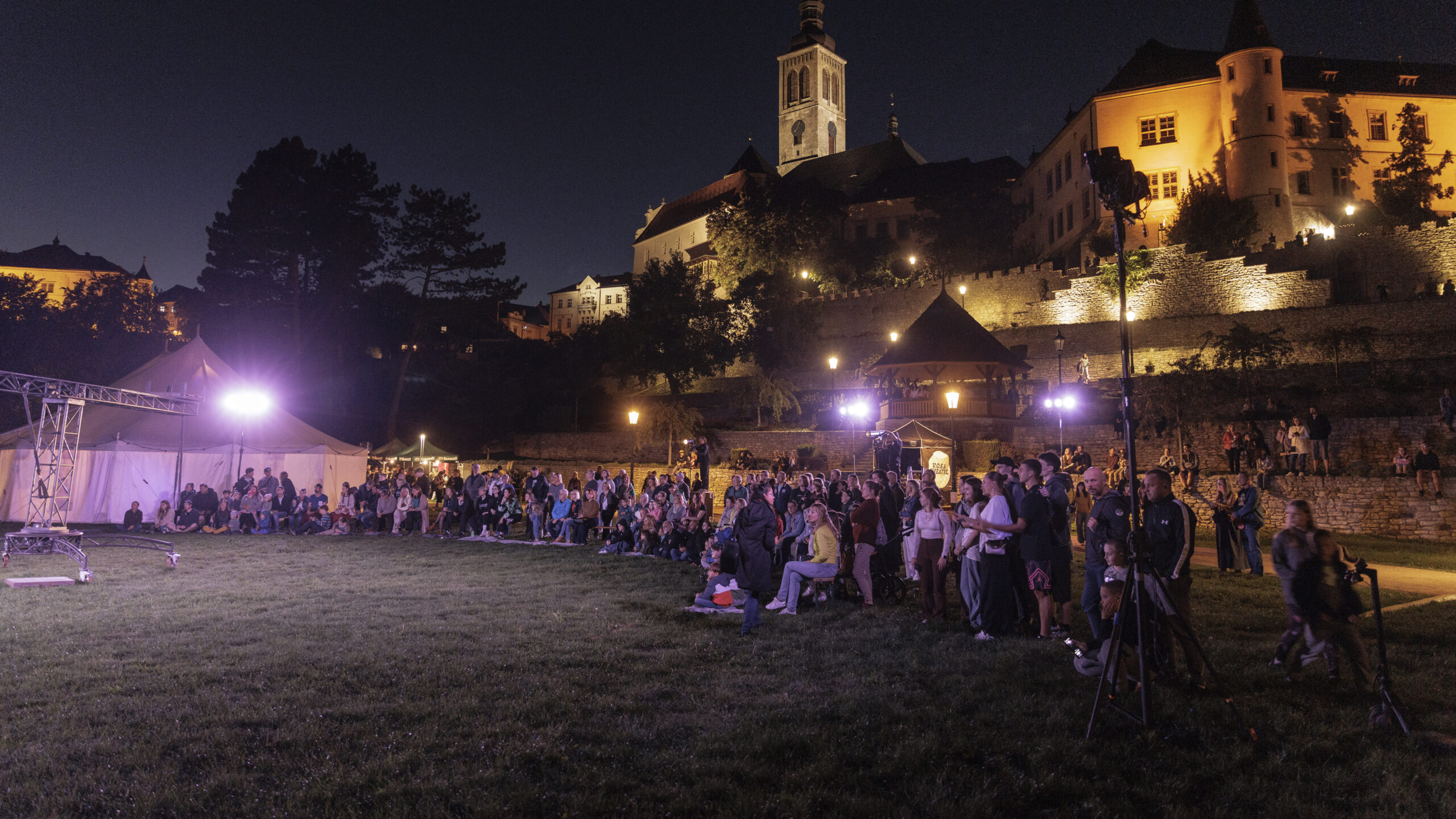 Divadelní festival Kutná Hora představí špičku baltského divadla. Zkoumá témata hranic, maskulinity i války