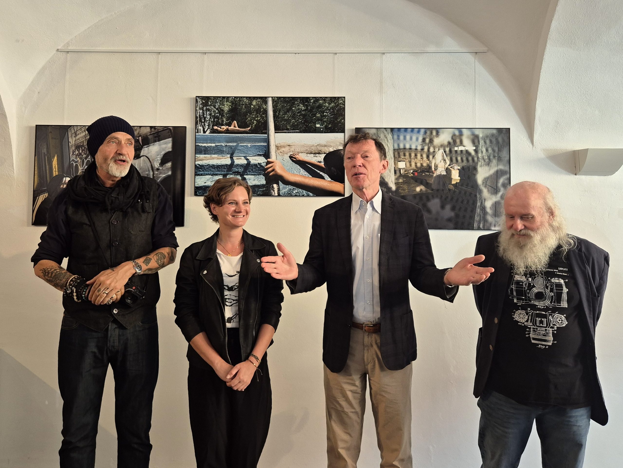 Vernisáž výstavy významného českého fotografa Kevina V. Tona v rámci festivalu Ortenova Kutná Hora vzbudila velký zájem